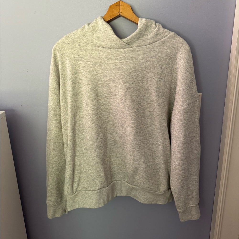 🦋Fabletics gray hoodie🦋